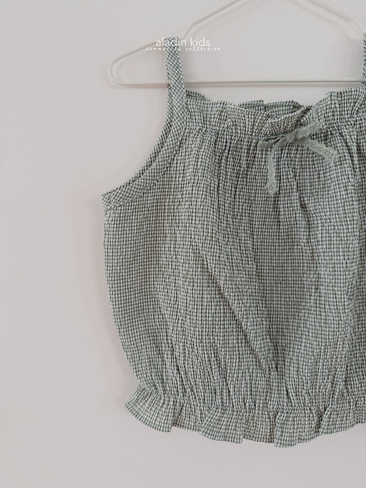 3209ADD2-C27A-4419-889F-568DB1CED831