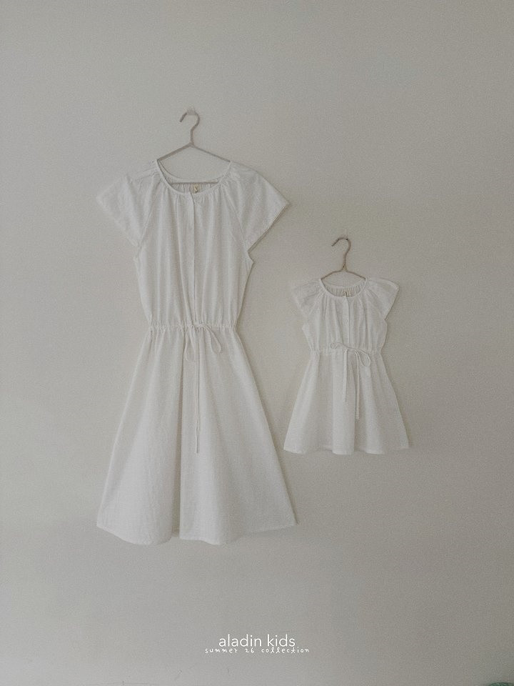 9A1A906C-B39B-42B1-BF99-C0B4A23E652E