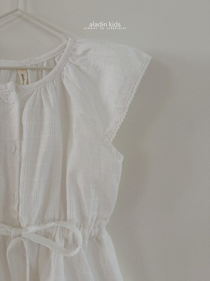 3940B0C0-C62D-4344-A4E6-6E9A15C84F4B