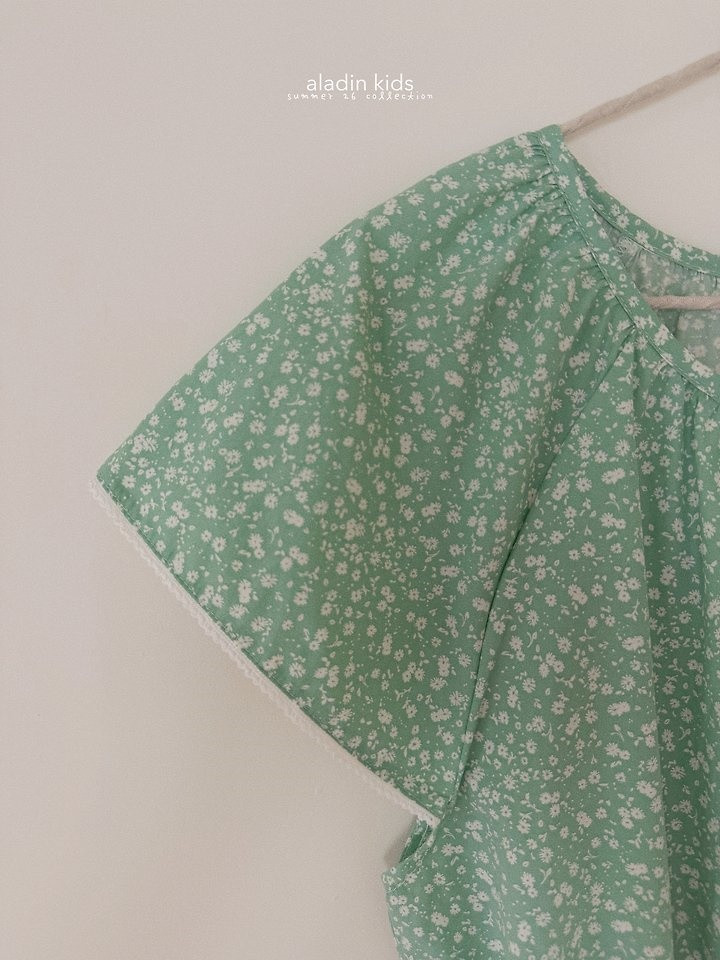 9234E43B-095A-45C3-AEB0-C2376069F38C