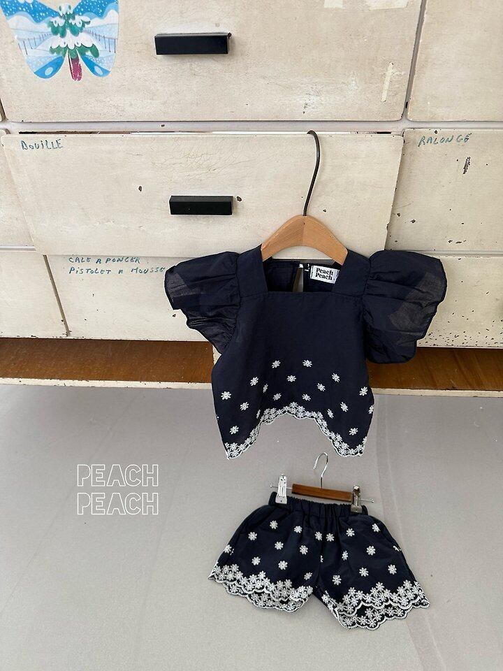 CF791C19-266B-40A8-99F4-5C8D3D11558D