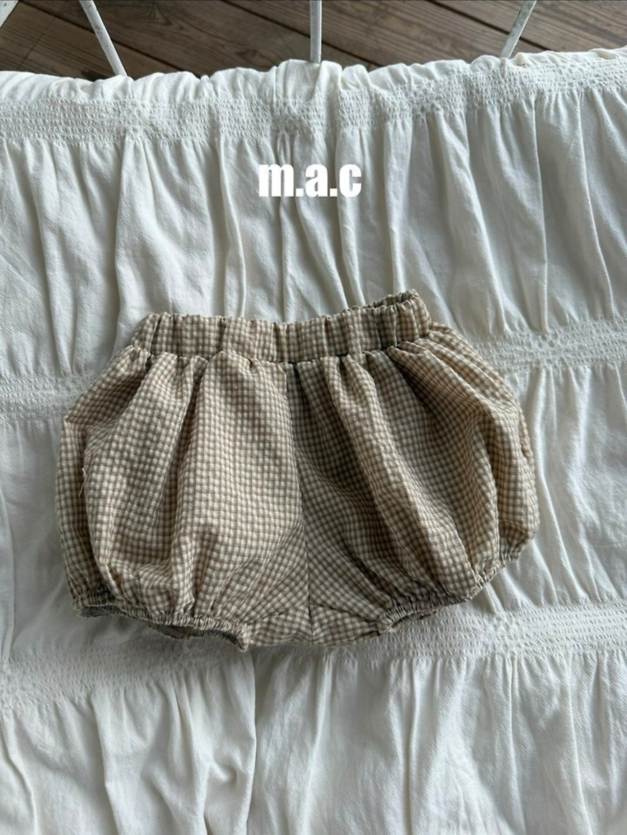 914C70F1-66B0-41F5-8AA5-F47A6475ED4B