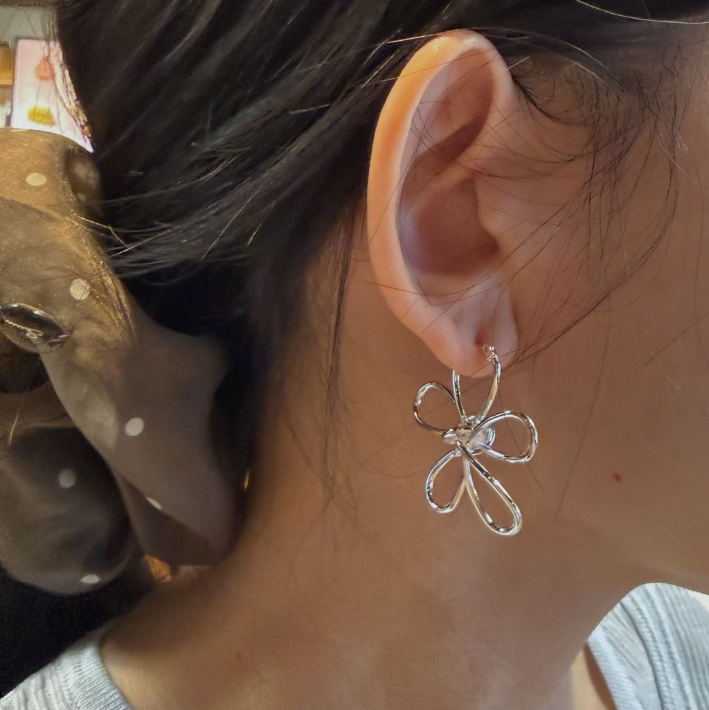 3C1B9392-40ED-49F8-9639-B1E9A89D8669_1_102_a