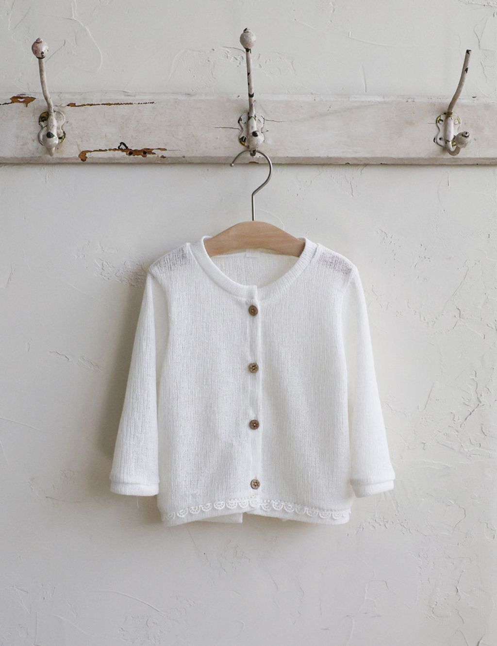 BCF0C3FC-BFB6-4433-87EB-6CF3B745E2B9_1_105_c