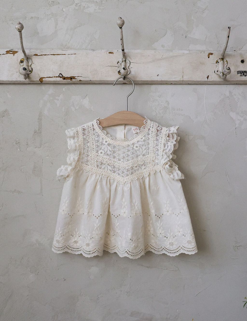 FCD02561-7647-4FFA-AD79-E5C6E3A265E7