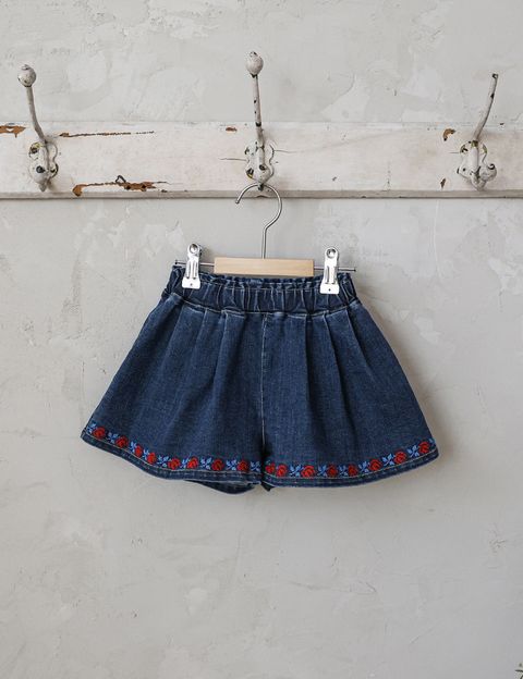 CAF81CBA-92AA-40EC-A7BA-8C1FED272FF6_1_105_c