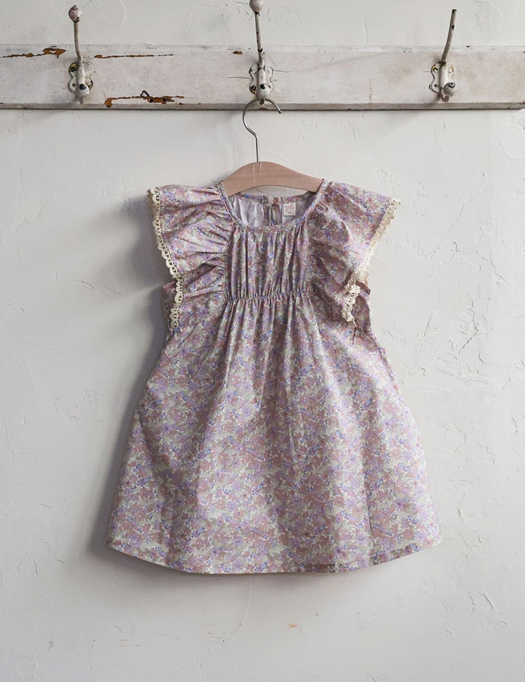 9759C32B-CC96-4255-81BD-93458AA37109_1_105_c