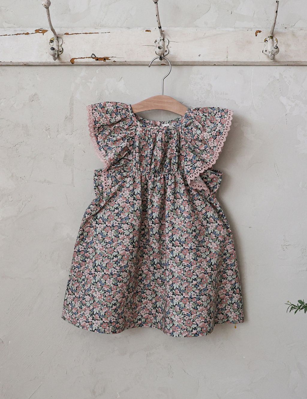 5B59CF1A-620D-4BC4-AB73-B69CD68A9646_1_105_c