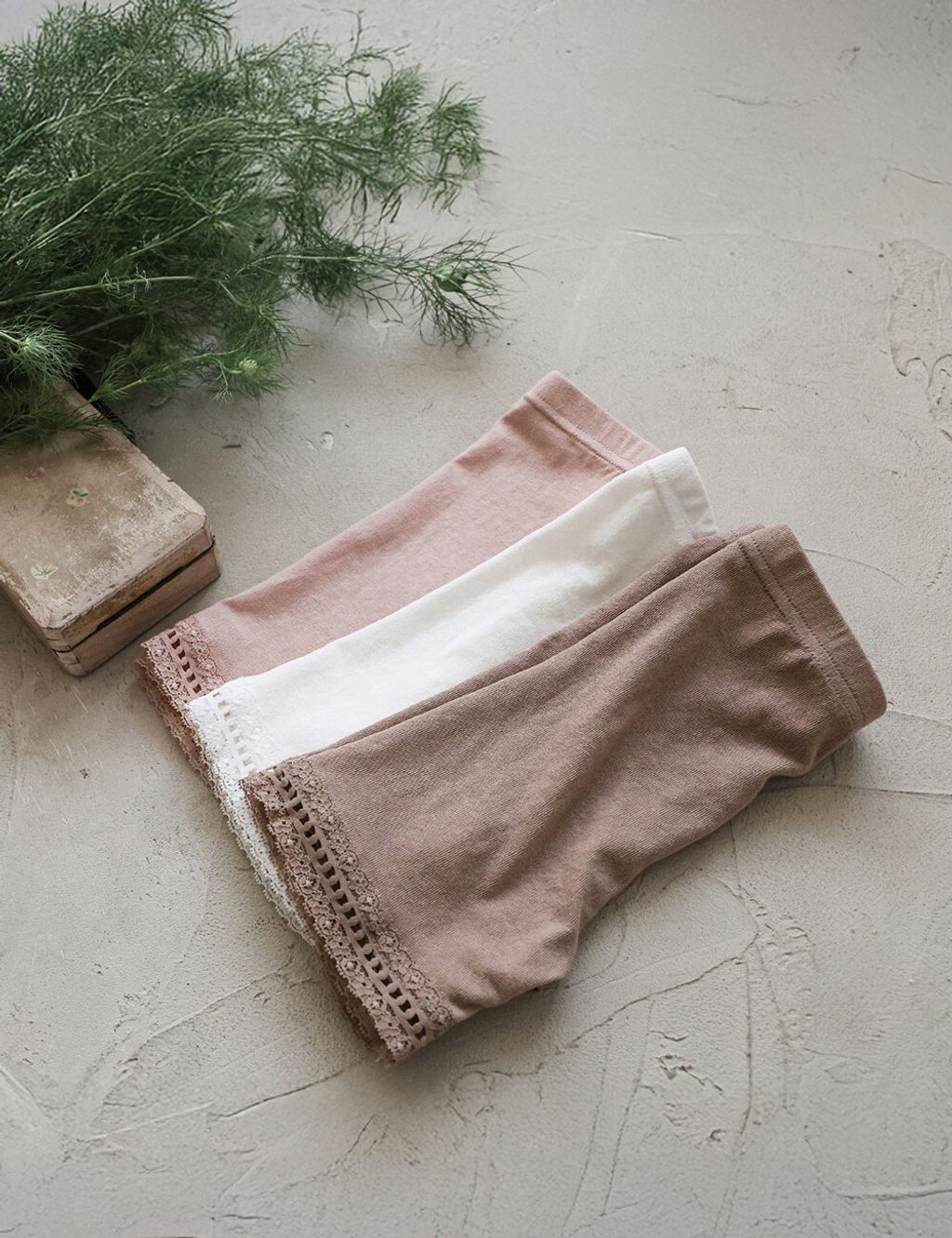 E5304DEF-2B27-4B26-BB33-9D069EC86B0C