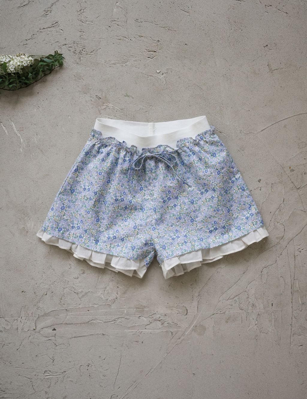 10D37C95-B04D-4F0F-A84C-4B9EADBD155D_1_105_c