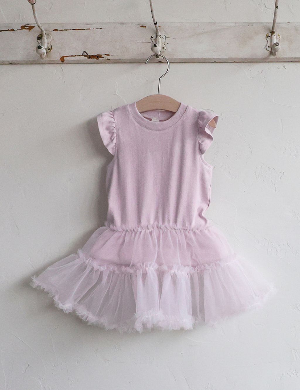 6BD90857-0089-4ECD-8D93-E67F049CCC74_1_105_c