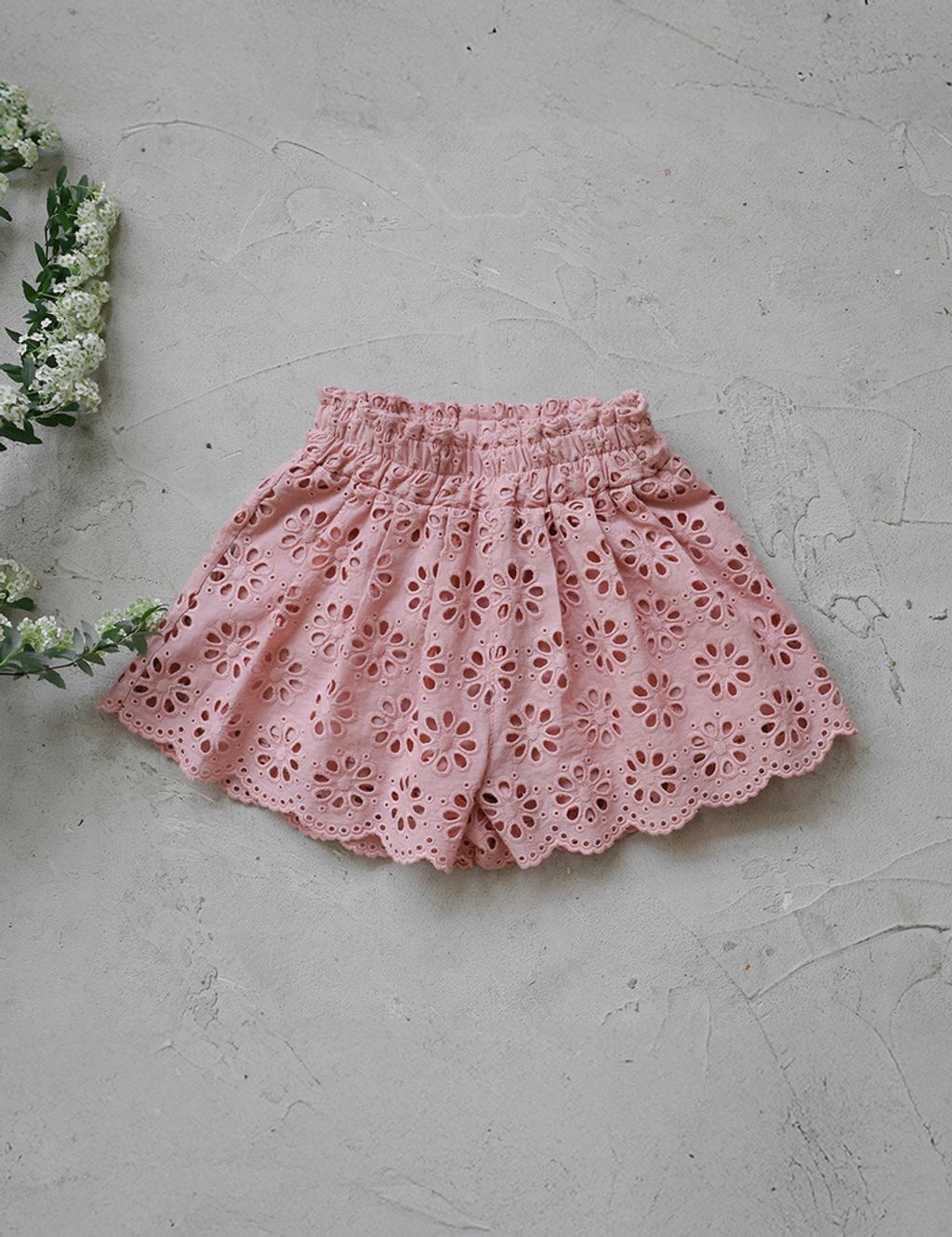 AA861F11-E745-4A02-9670-EDFB71FC32E7_1_105_c