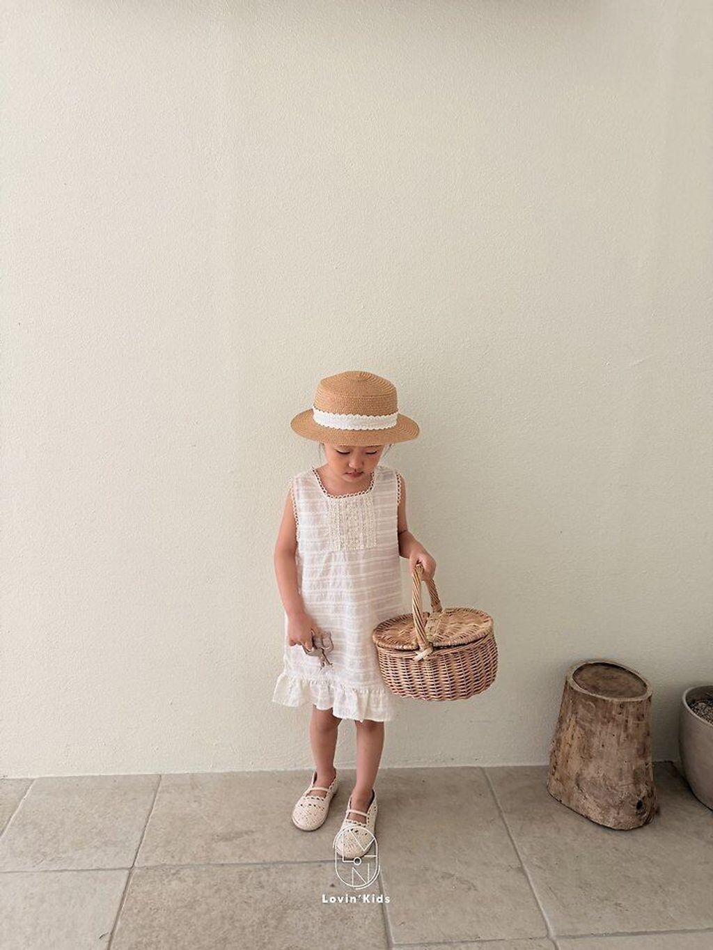 16B391B7-43B1-4F81-8AF0-97D5CAE6D66A