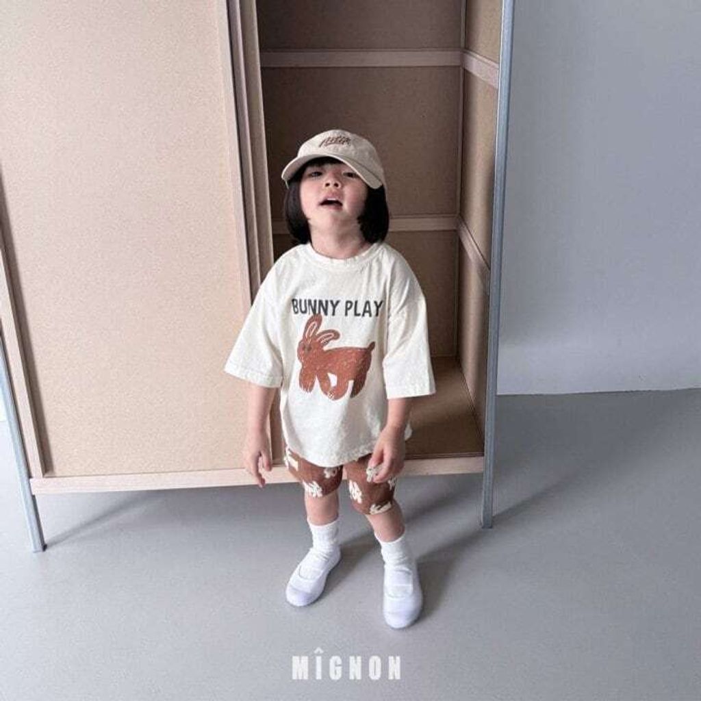 DFE6BB4C-C6D1-49A0-81A2-3CC3796E4844