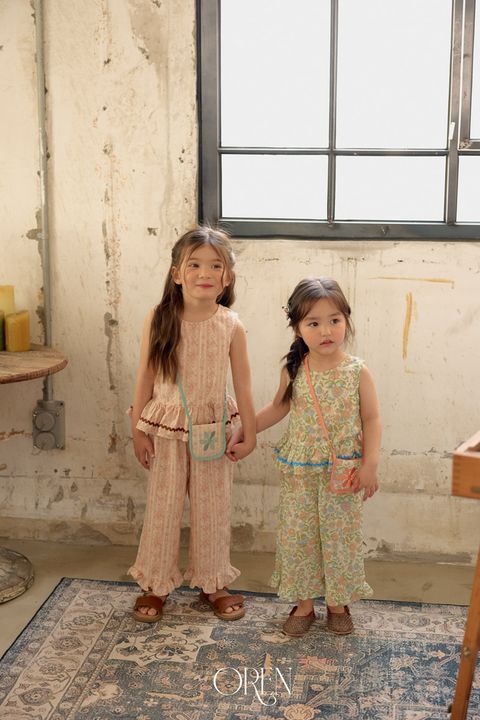 C883A532-5F35-4BD1-9680-E2EFA1F1F11E_1_105_c