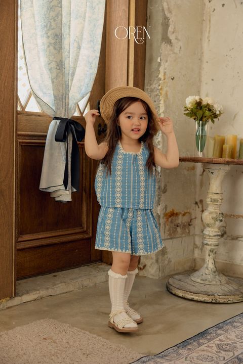 CDD64985-52E4-41D6-B7D4-3C980EC01329_1_105_c