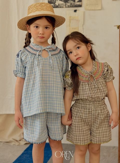 52583602-46CA-4BAC-806B-993C05BD09C9