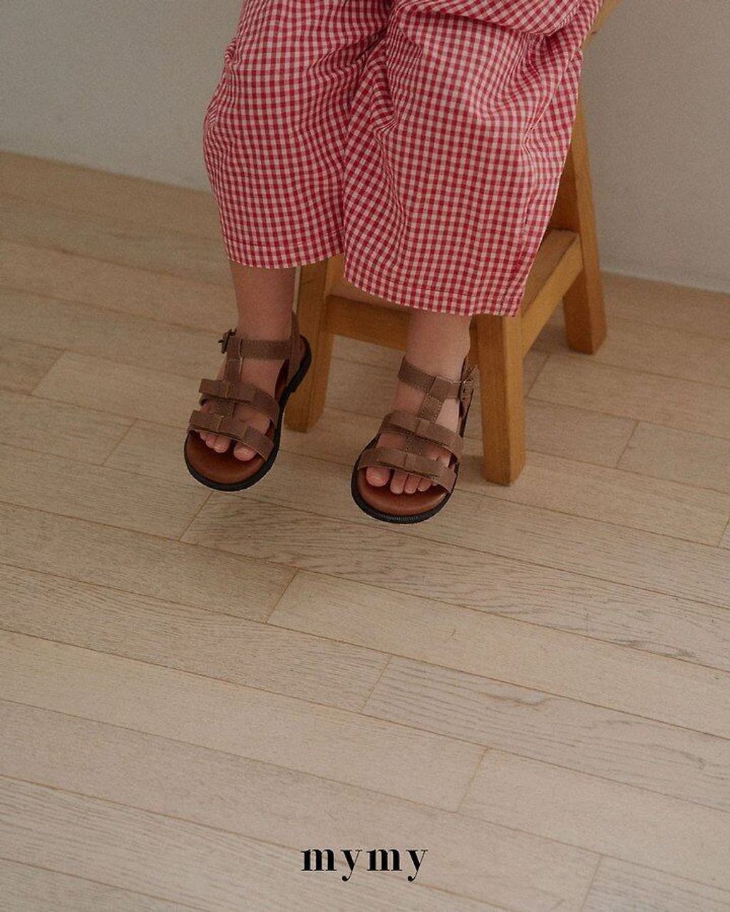 18F8FC4A-A6B9-44CC-B1E6-CFC2BC62EE35