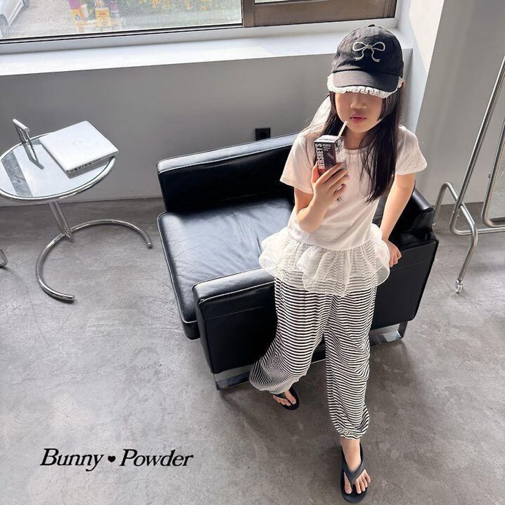 EFB7EC8A-EBA3-4ED9-BEA0-976B4D20894A