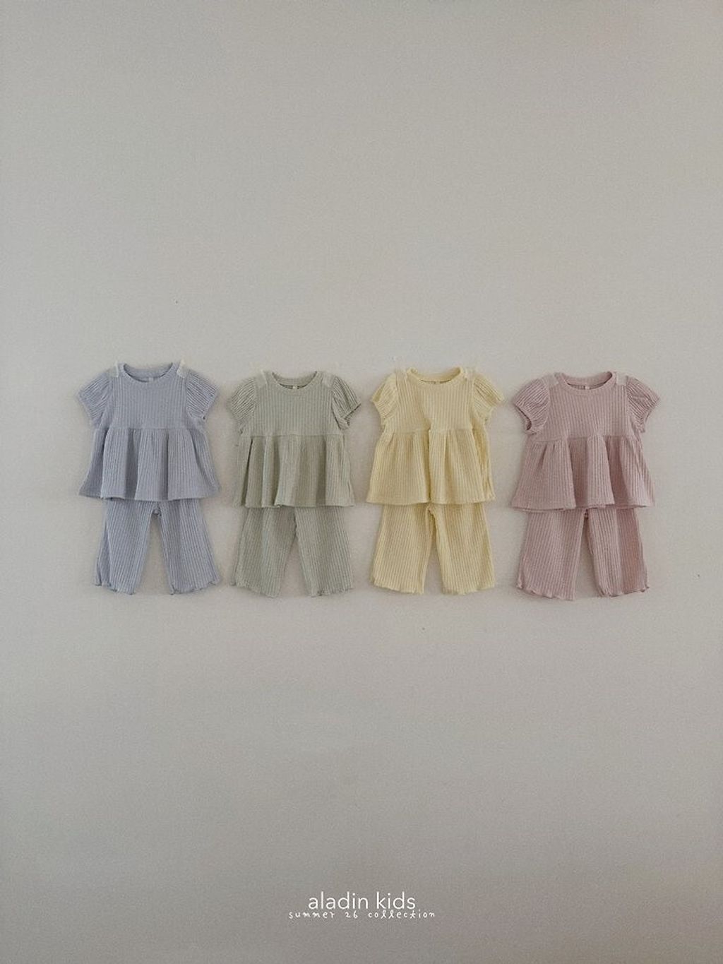 0172E5EC-BC22-4F21-86C7-1E26E2DDD461