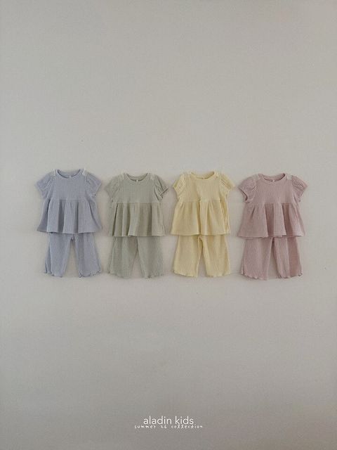 0172E5EC-BC22-4F21-86C7-1E26E2DDD461