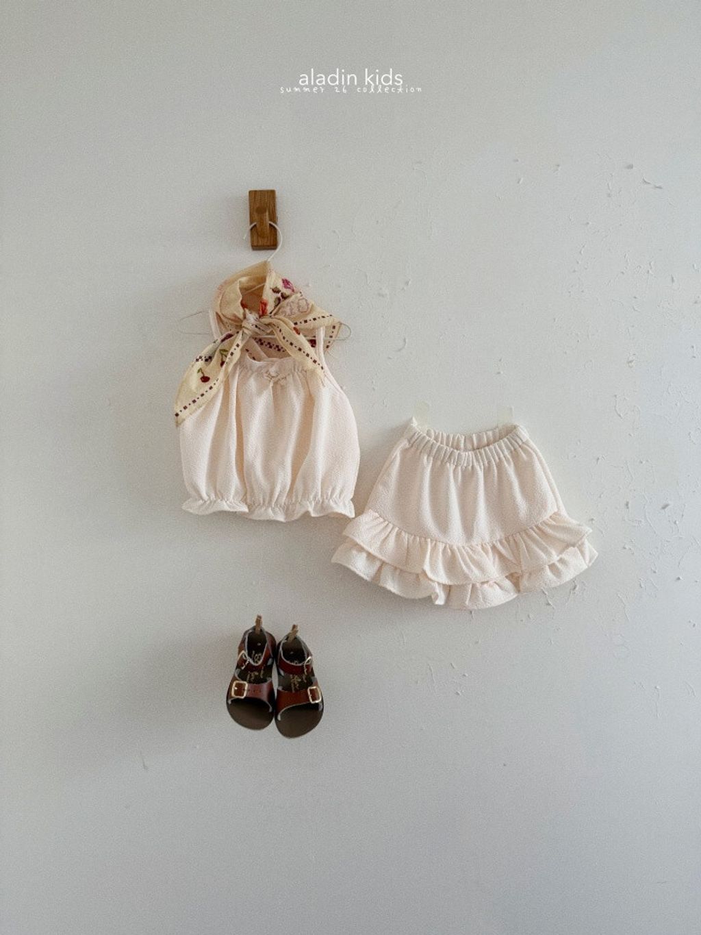 FEADAFAD-4D38-40F8-81BC-237140DD7D4F