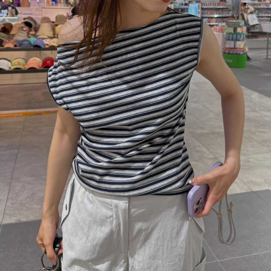 5FF19E66-83A8-412B-81B4-AC489944A8B6_1_102_a