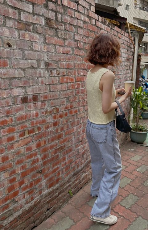 A13894B3-B83D-46C5-B370-354ADC383D79_1_105_c