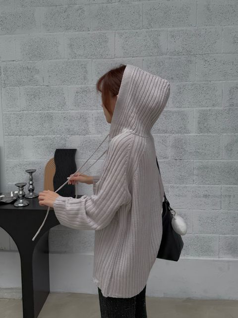 8112CA6A-39D4-4EE7-8D09-36F3503A7E9E