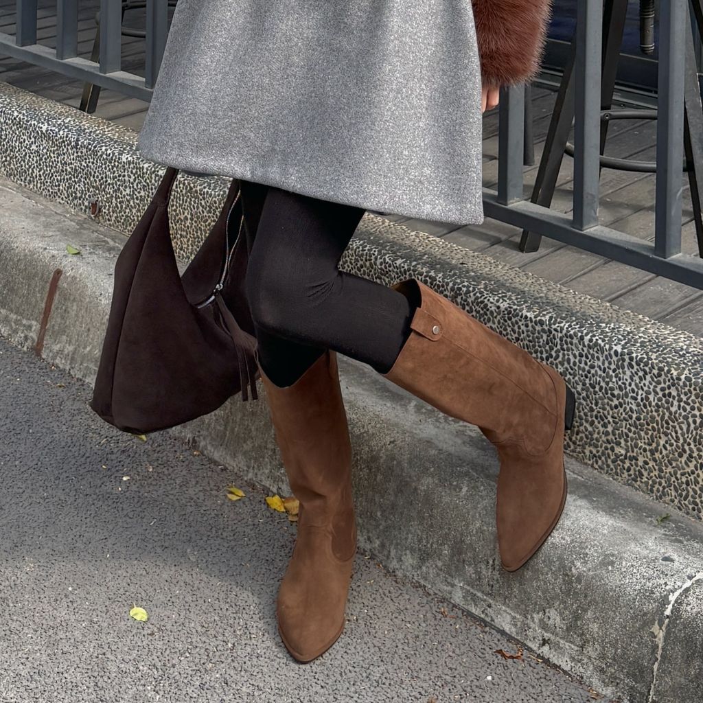 9D5119DF-9E2B-4565-82B1-6589C97CF444