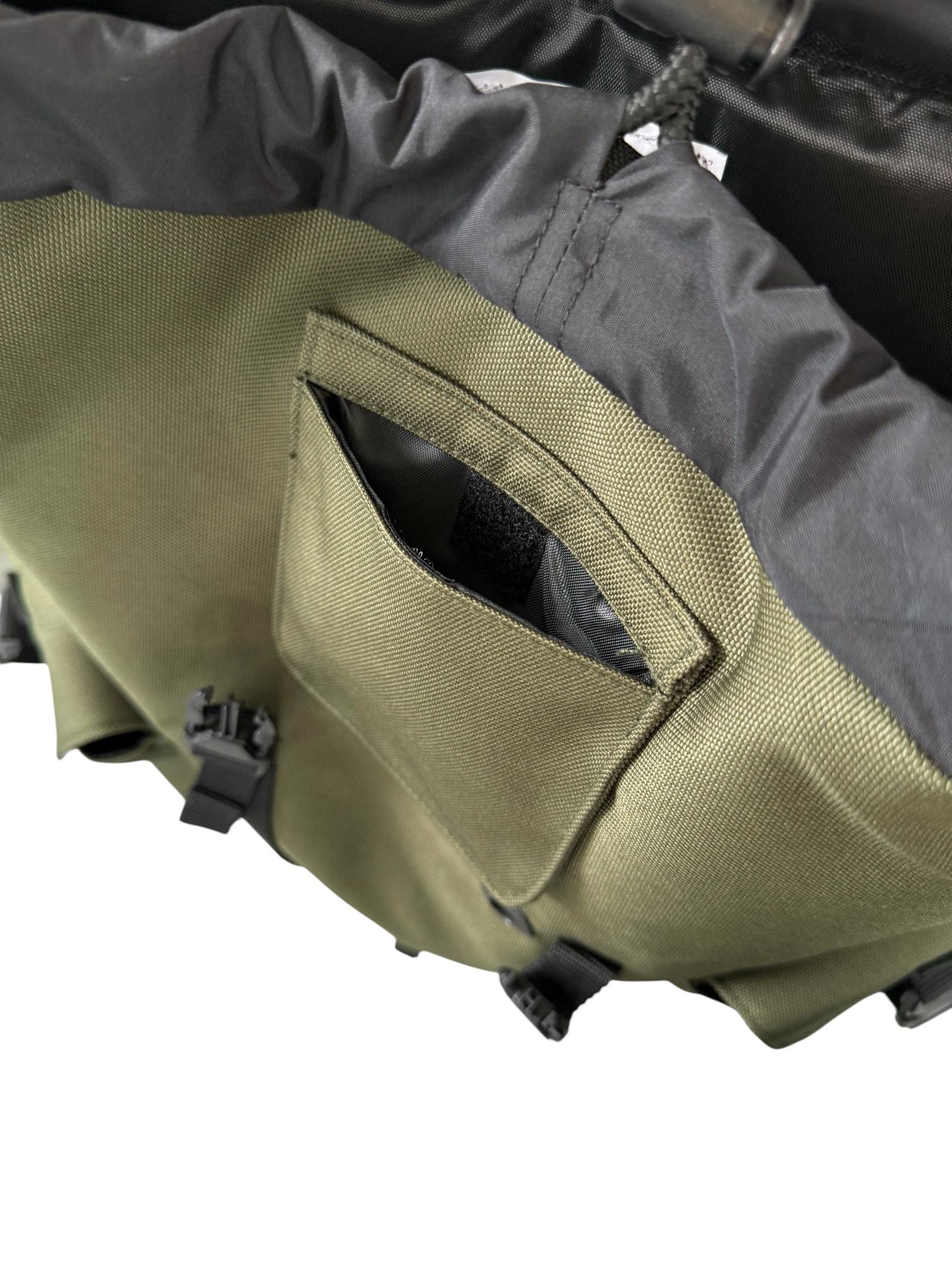 CLIQUE BACKPACK ARMY GREEN WITH SUEDE 11