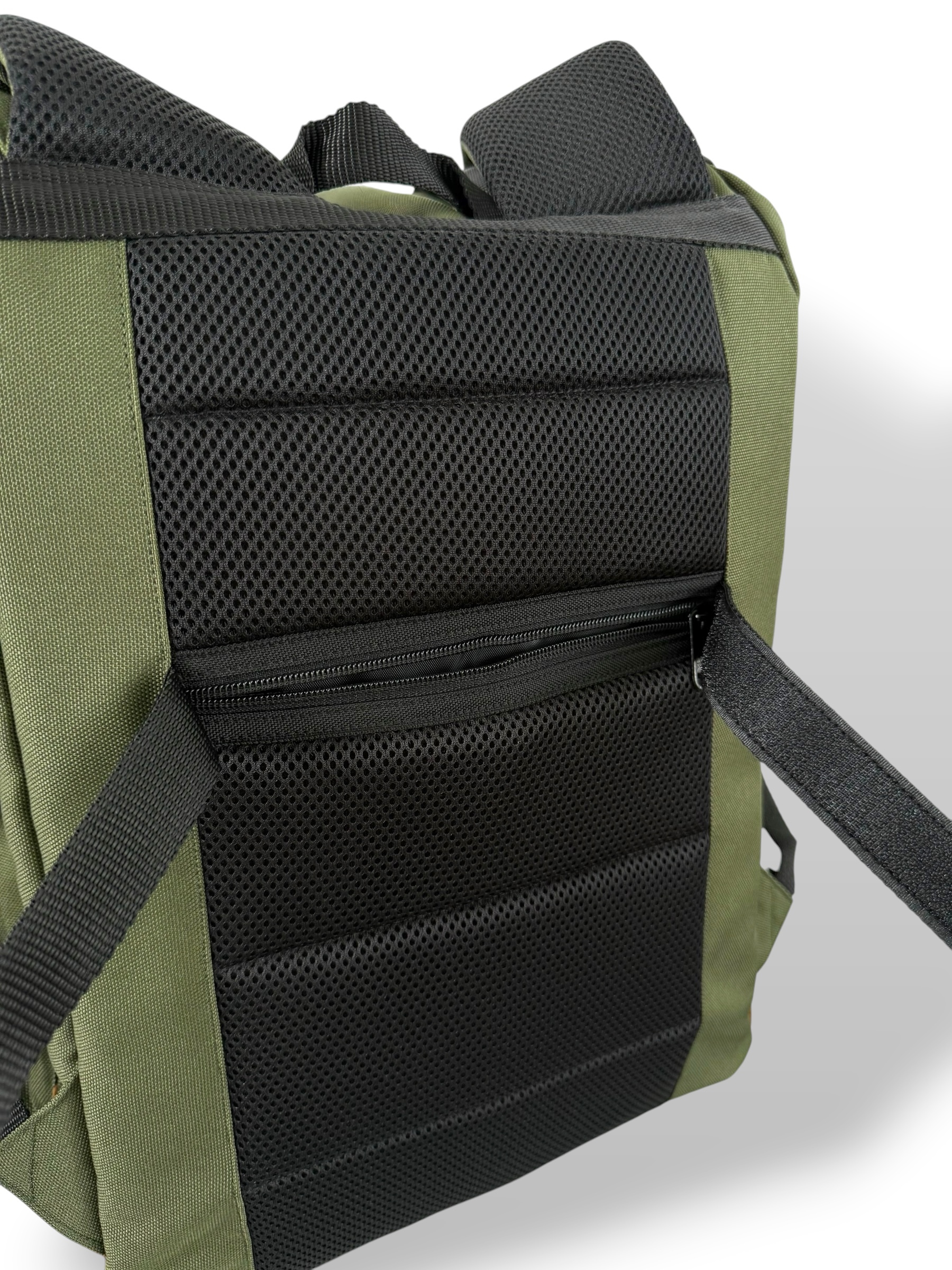 CLIQUE BACKPACK ARMY GREEN WITH SUEDE 9