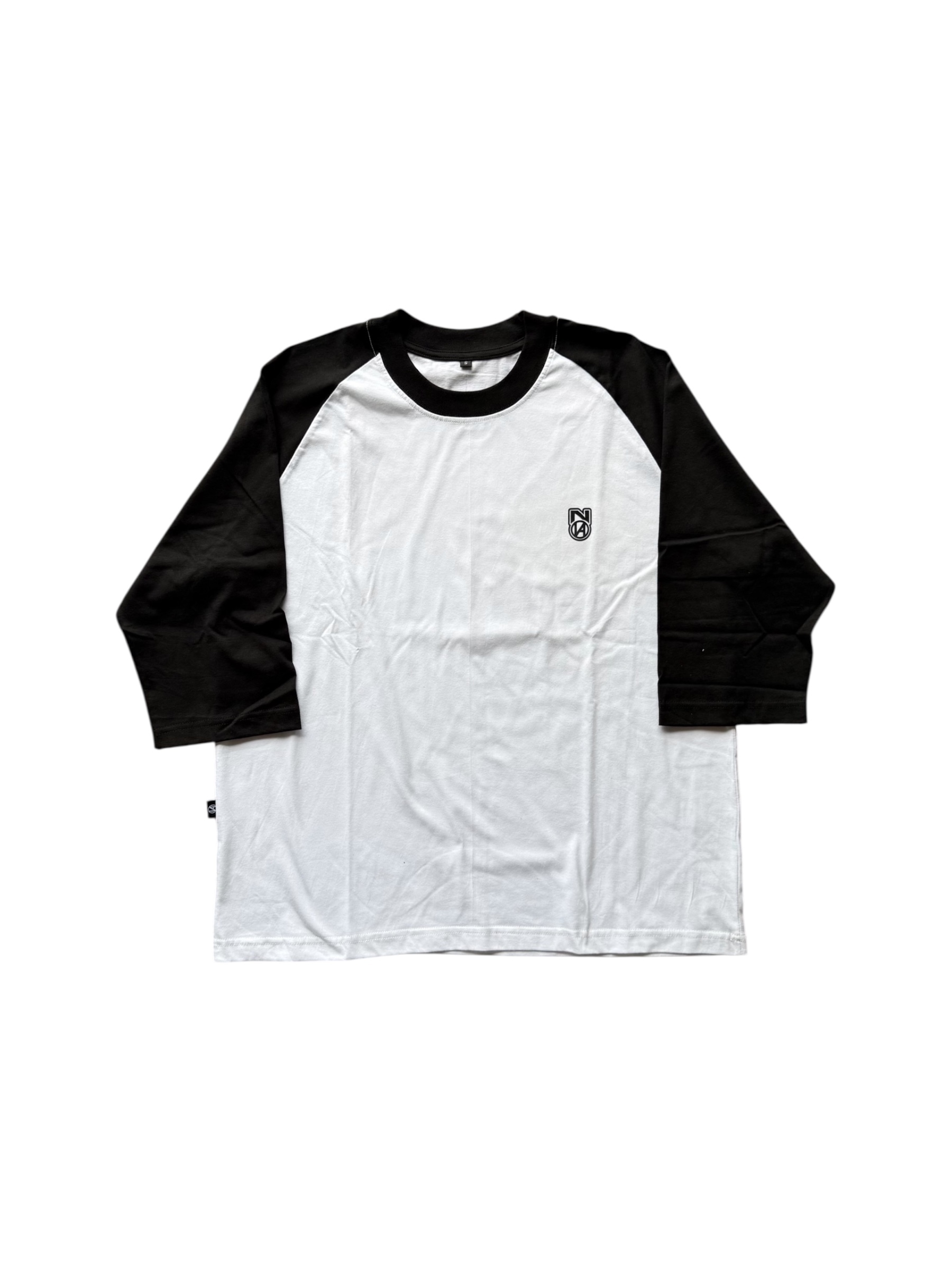 BASIC RAGLAN BLACK WHITE 1
