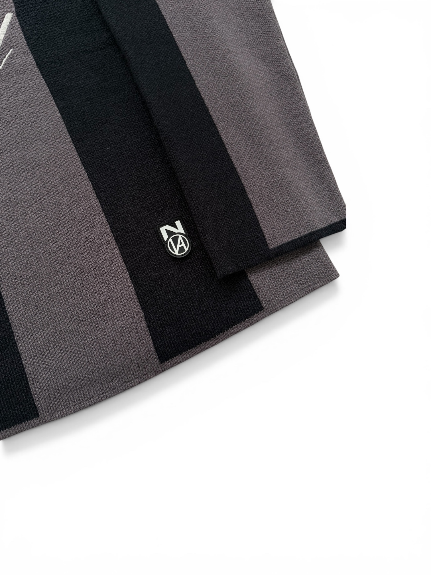 KNITWEAR BLACK GREY 3