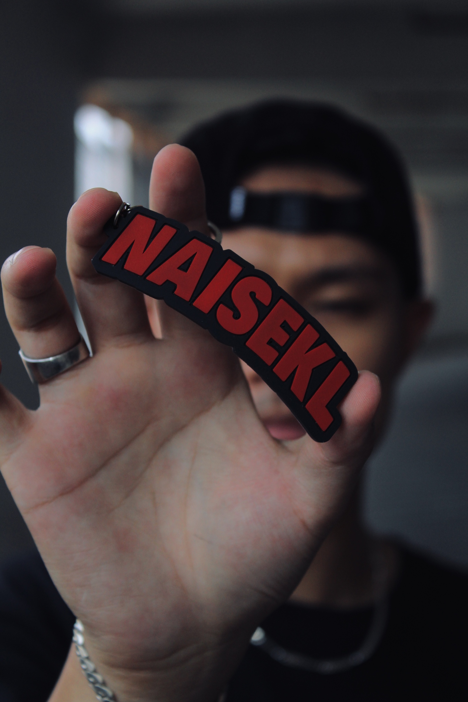 KEYCHAIN CURVE RED BLACK 3