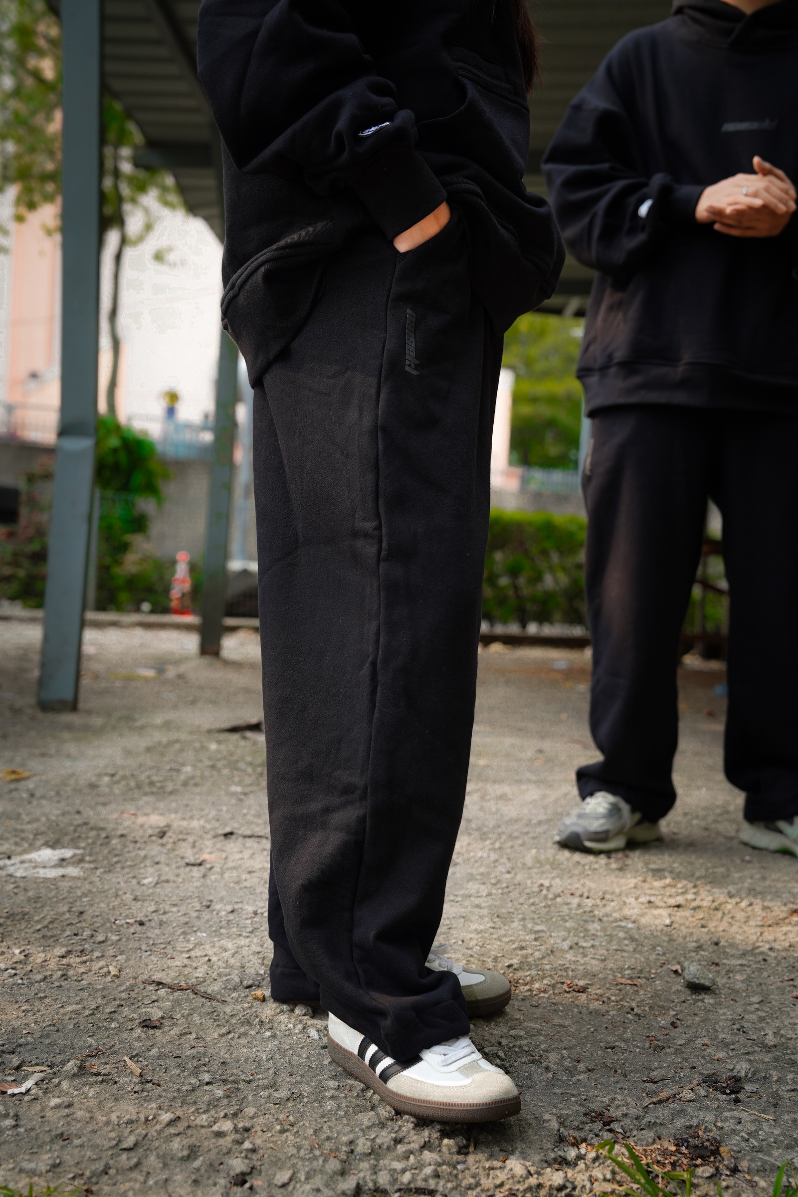 HQ WIDE BAGGY PANT BLACK 3