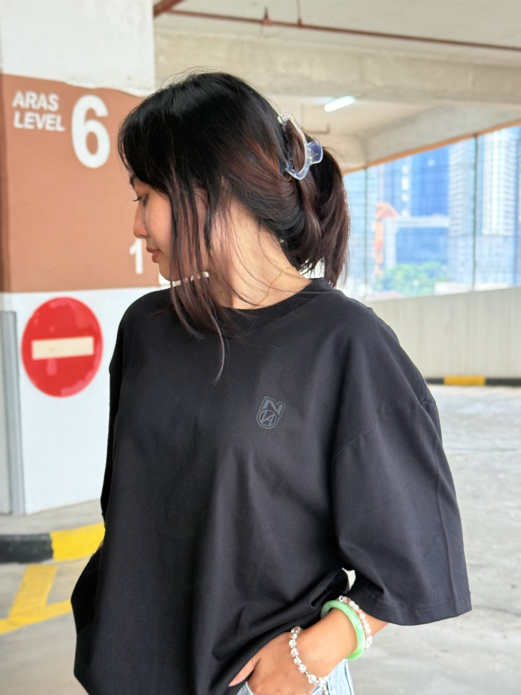 V1 BLACK TSHIRT 3