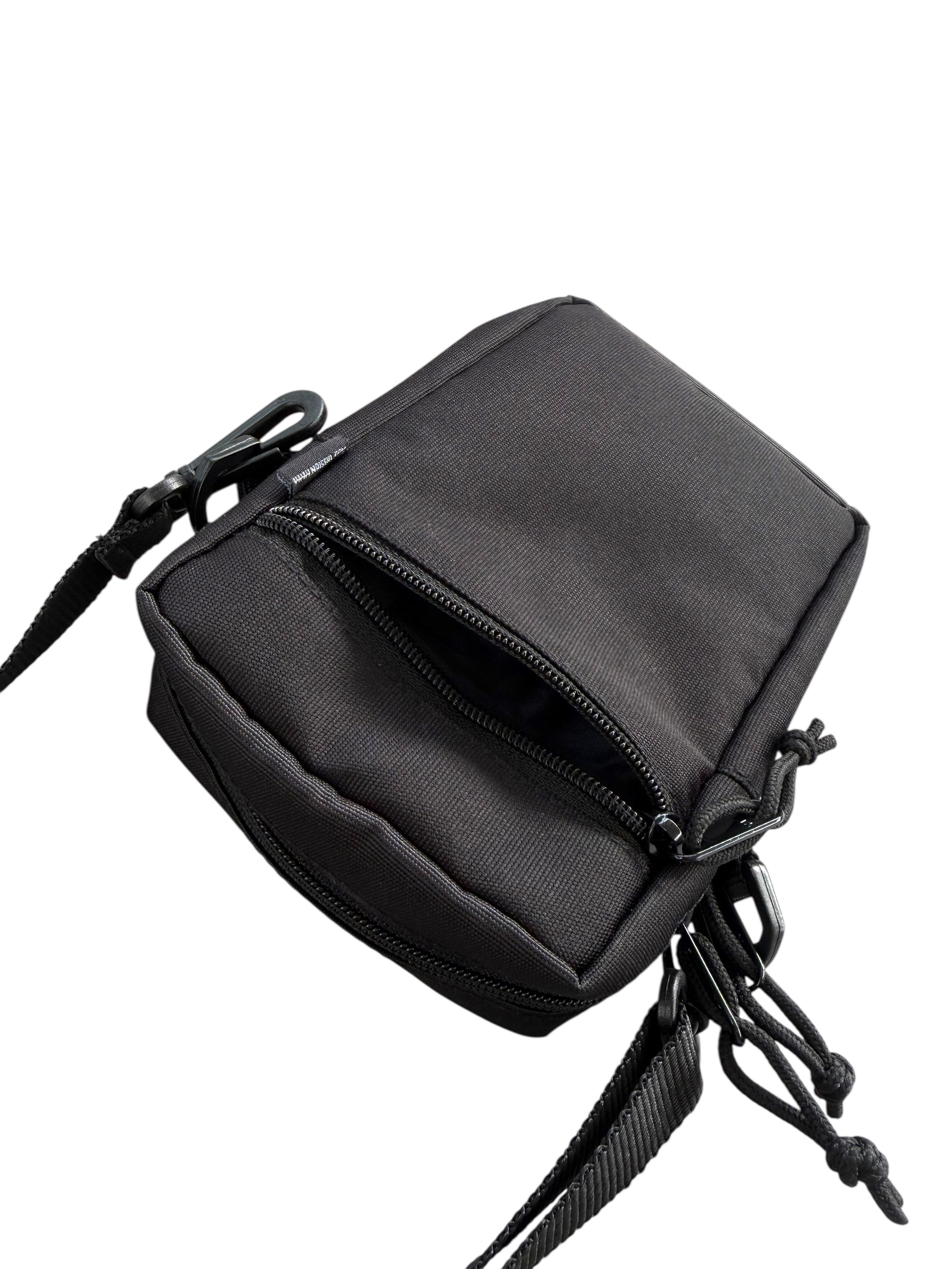 SLING BAG BLACK 6