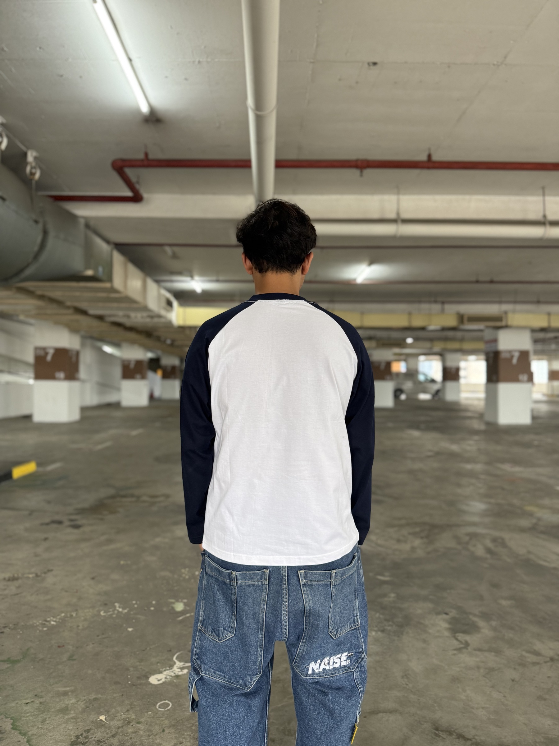 BASIC RAGLAN LONGSLEEVE WHITE NAVY BLUE 2