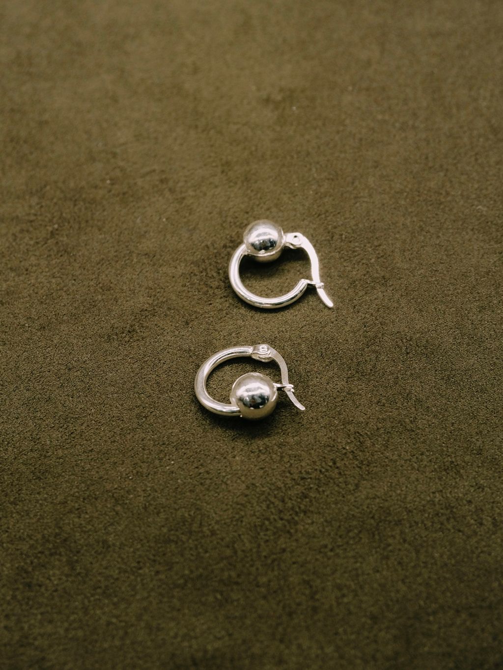 BA96B814-3F7D-4B0A-AEA4-1DBC33671DA8