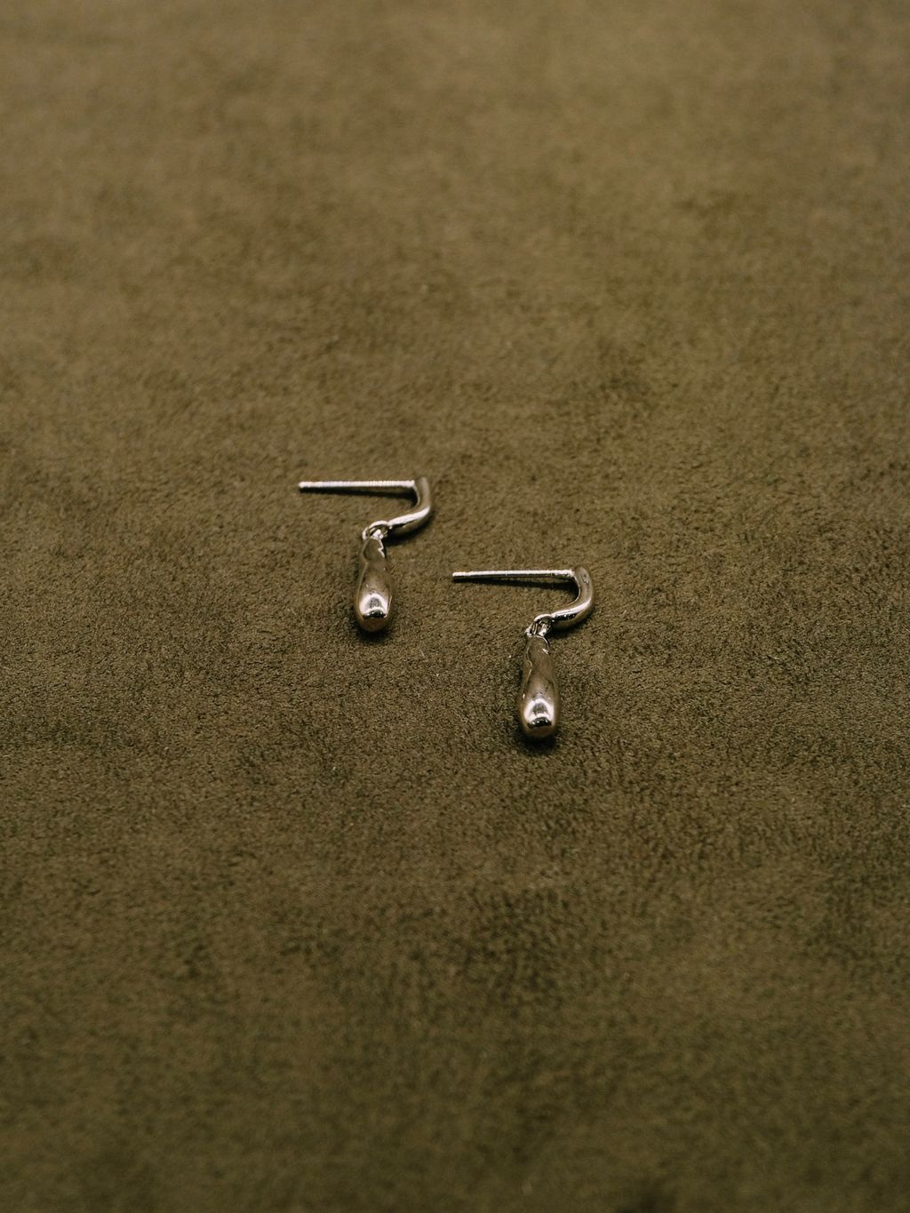 FBB7C08E-A837-433B-B086-B4994F437242