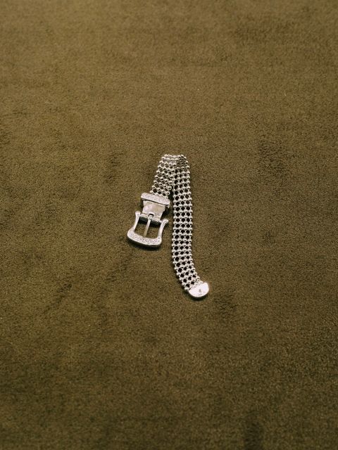 A97057B3-743F-4D2C-A174-206508D4DBCE