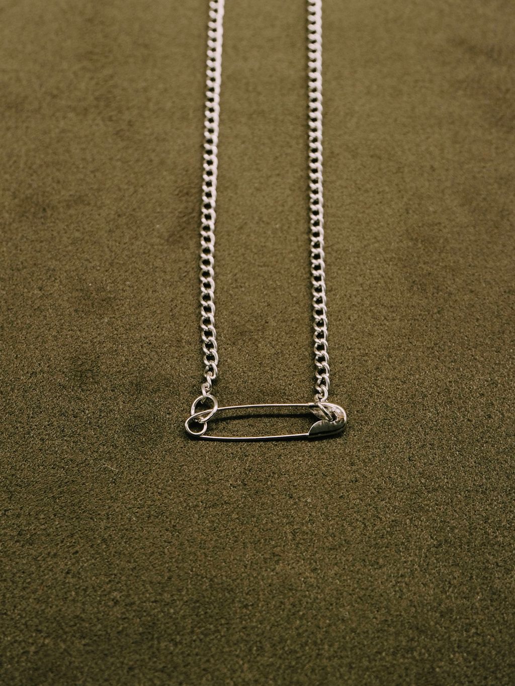 F47B10BF-4F79-450C-9DA3-14E7FA90AD84