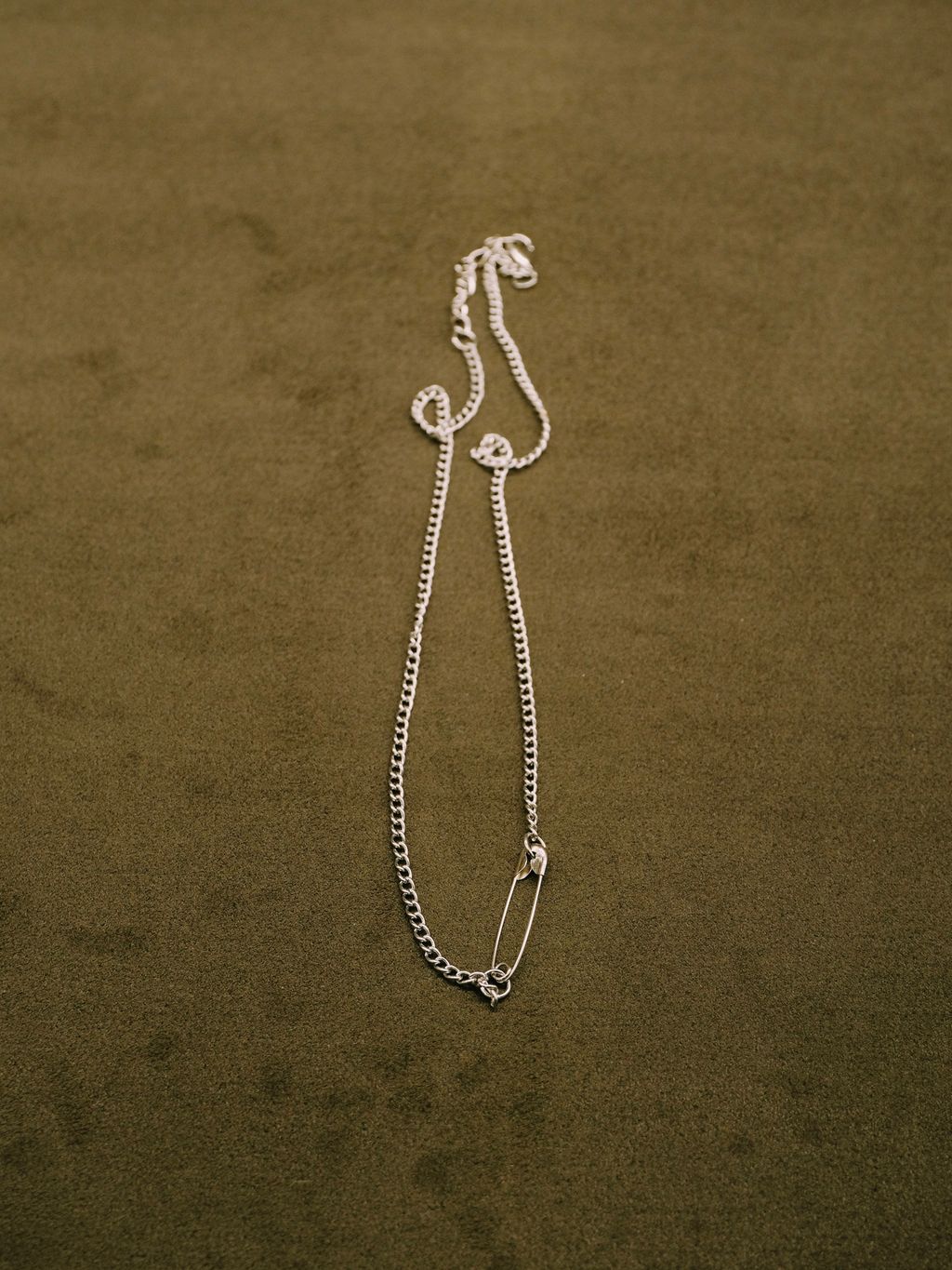 9F91BDB7-06B3-4276-B843-67E4E32AB811