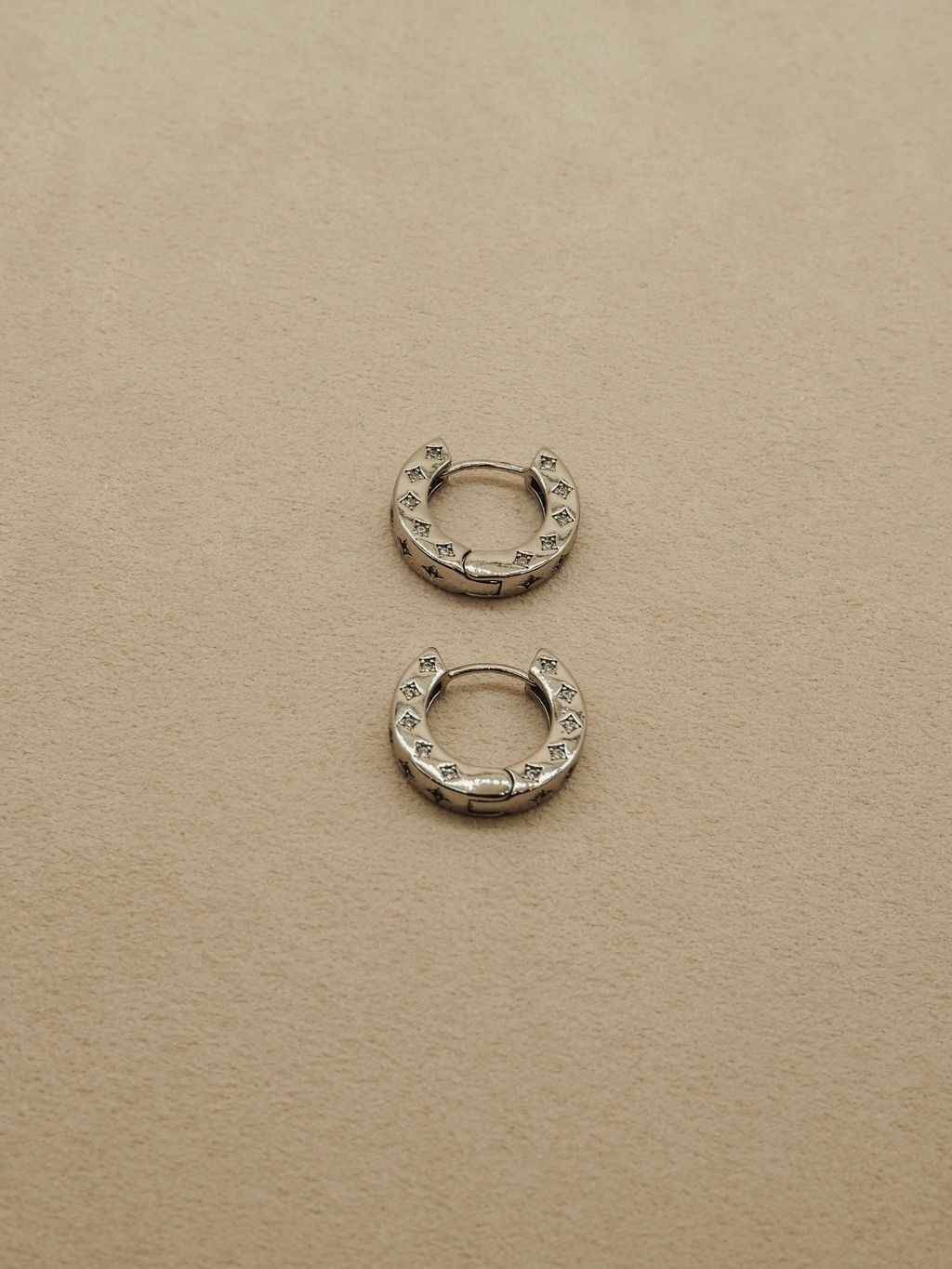 37C3CAFE-2868-47E0-BFA8-FCDC4D340B32