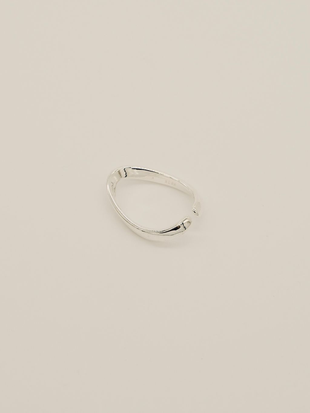 C054DA05-BCFE-41F0-89EA-77729BD1D3B1