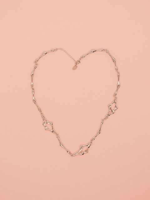 651F33C5-C080-4CF9-8DE5-C674394F5FAE