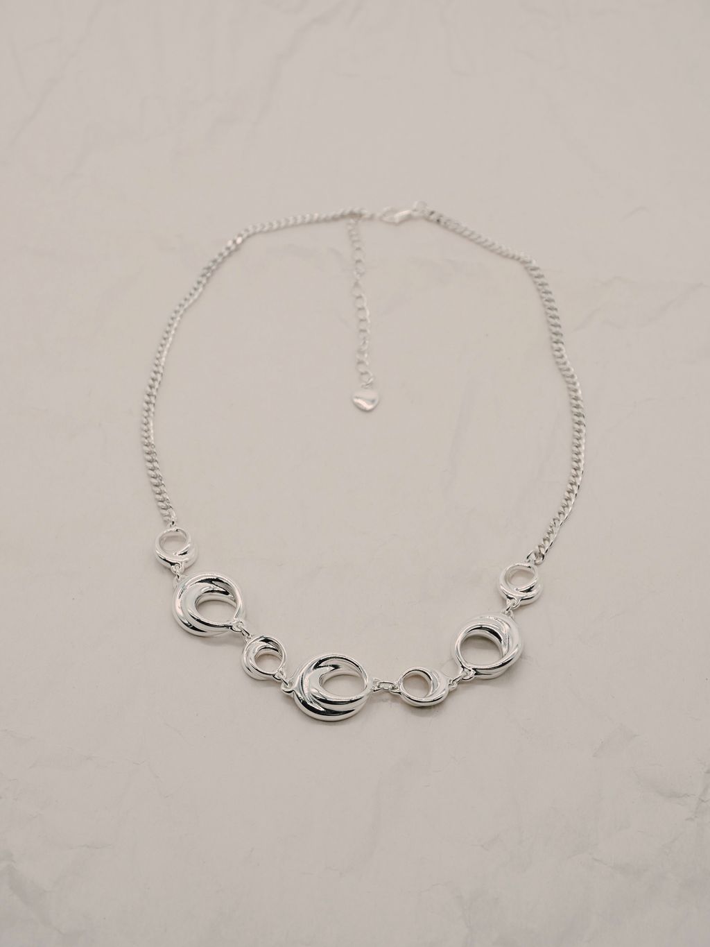 95FFACD2-8D44-43A8-BCA9-53F9F69A5007