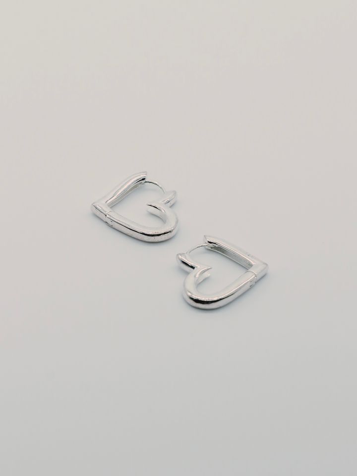 FDD19559-42AD-4C6E-BCF9-B7CCF2C1A5F7