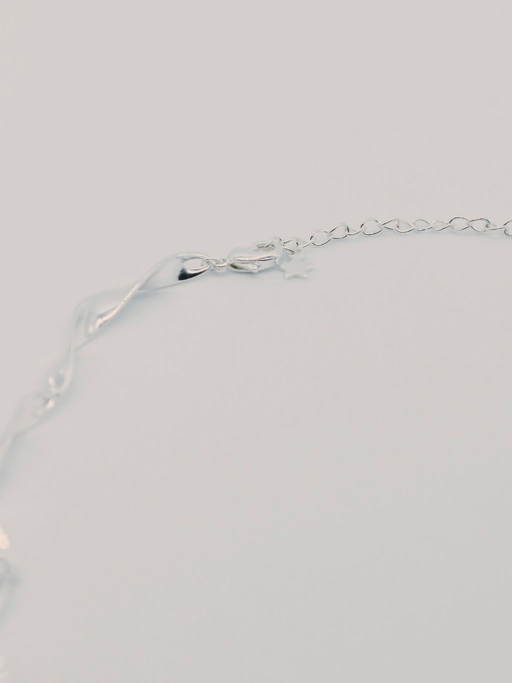 1F23B827-7658-4B64-A428-B60D70D79527